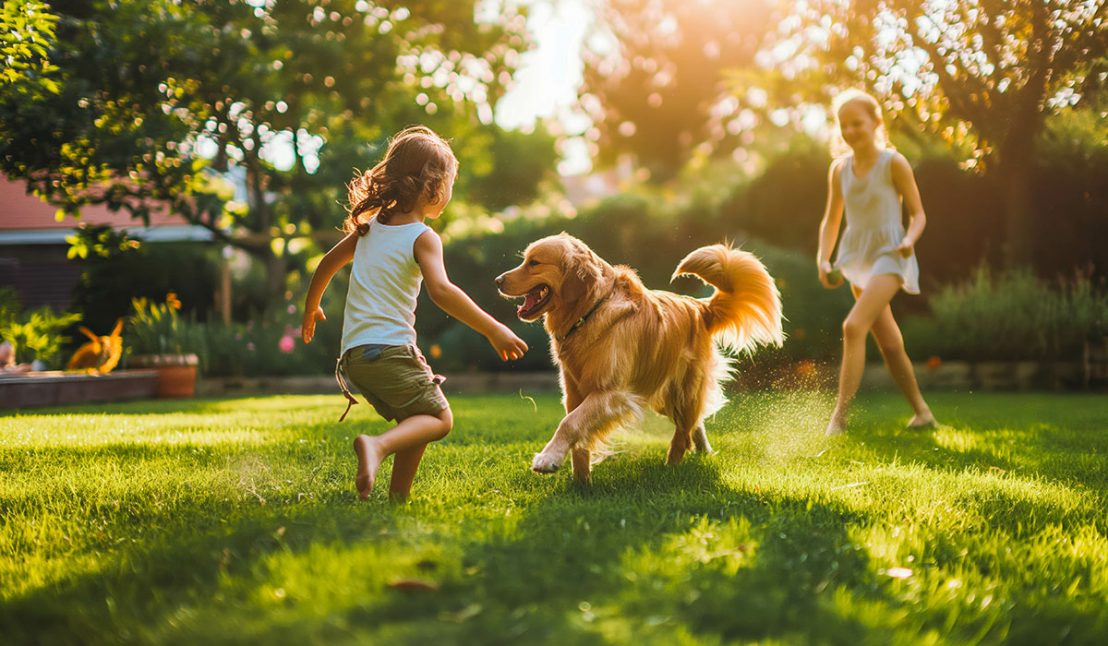 kids-running-with-dog